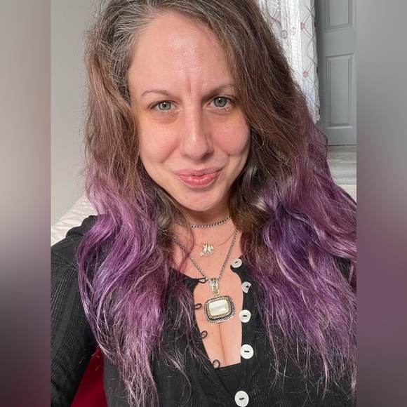 Meet your Posher, Runa Rose 🦊 - Picture 4 of 8